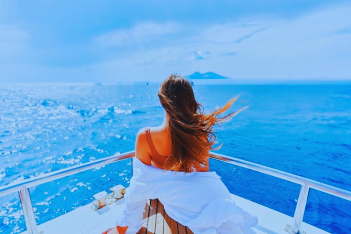 Luxury Private Yacht Tours from El Gouna